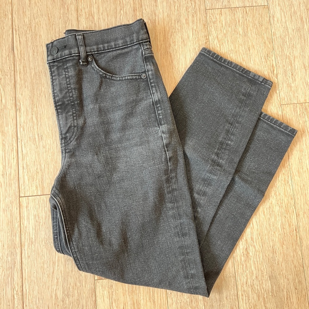 EXPRESS Super High Rise “mom jeans”